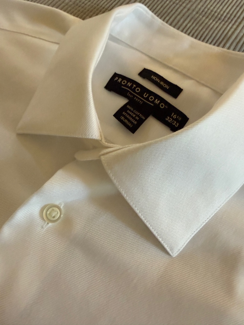 Pronto Uomo Non-Iron White Dress Shirt – 16½ / 32-33 – 100% Cotton